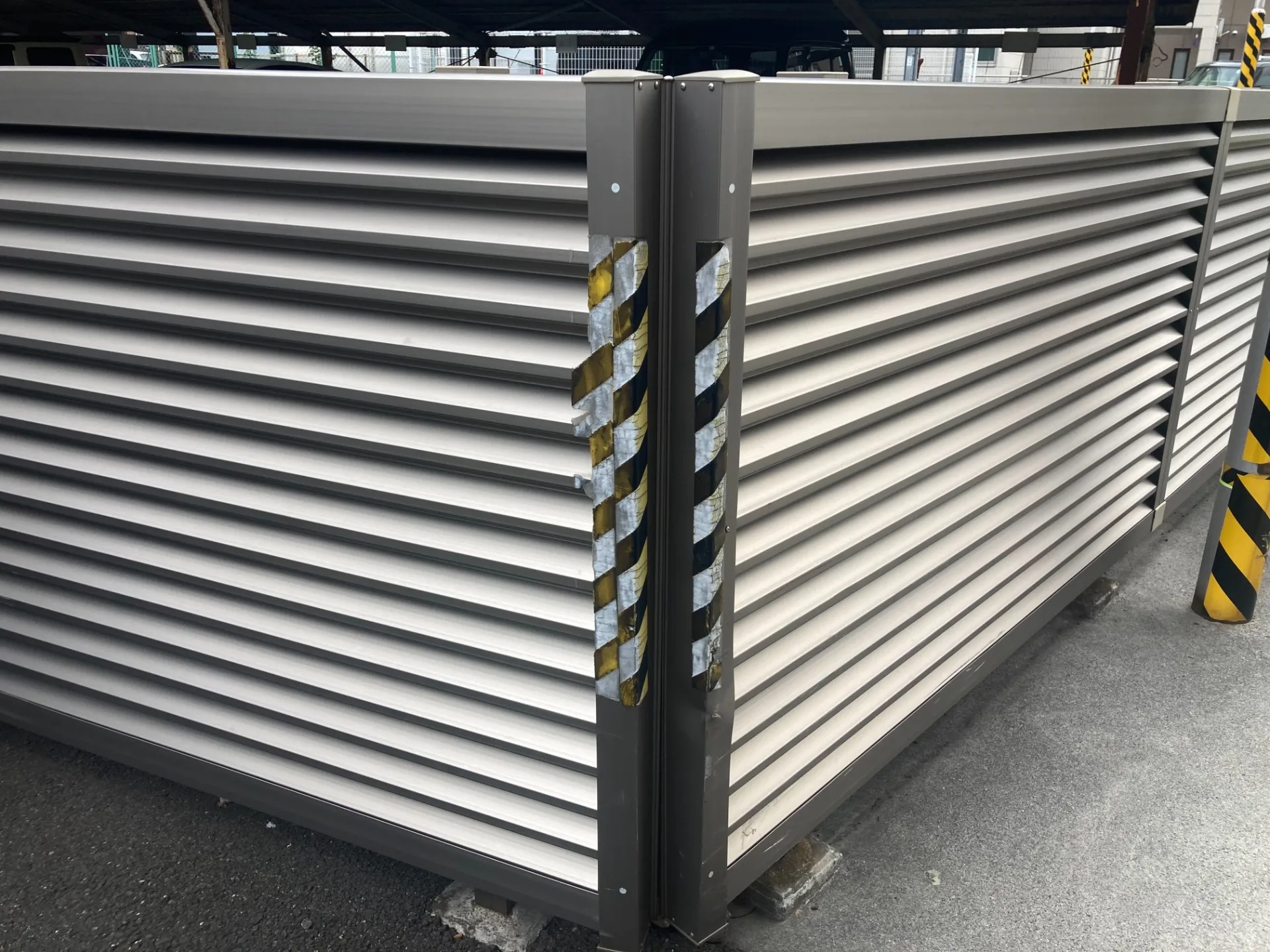 【北九州市小倉北区】コーナークッション取付